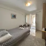 Apartment Old Town Nina 1 *