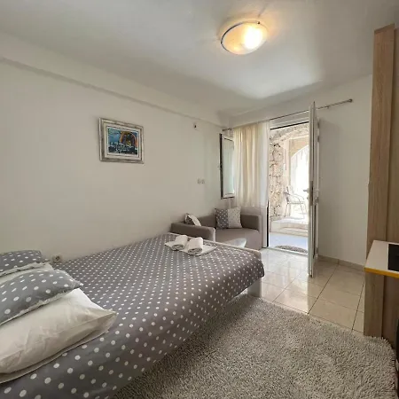 Appartement Old Town Nina 1 *