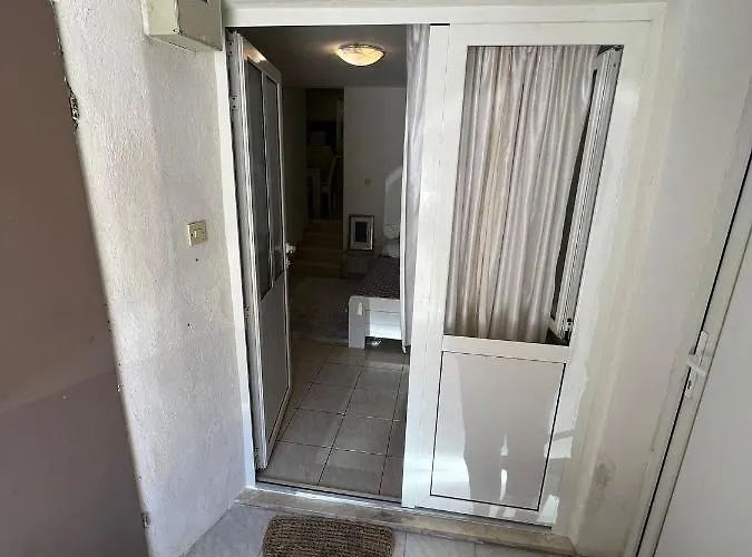 Old Town Nina 1 Apartment